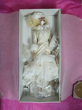 NRFB Tonner Ghost of Christmas Past Doll 16" Charles Dickens Re-Imagination